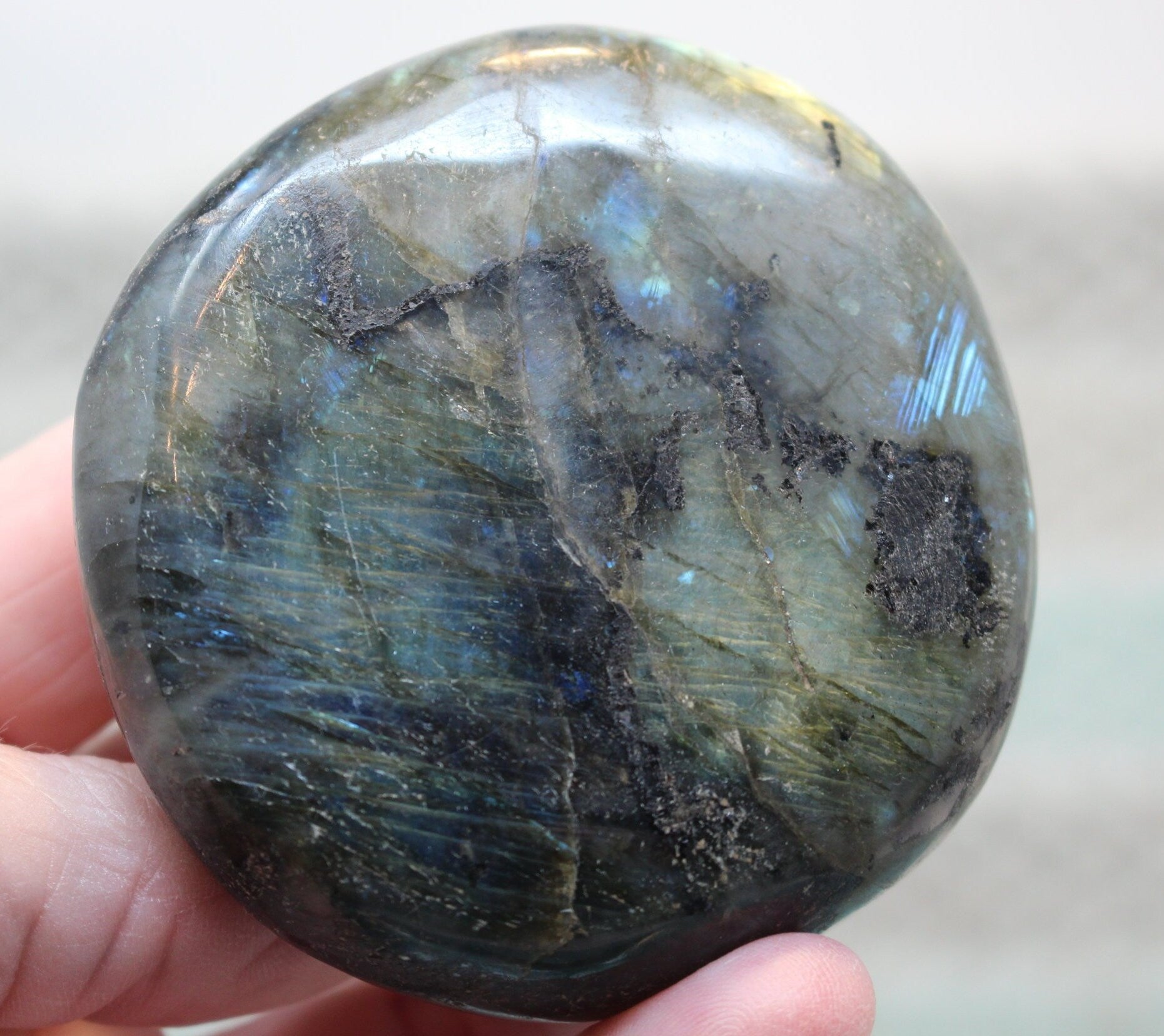 Labradorite Palm Stone, Blue Flash Polished Gemstone, Large Specimen of Labradorite Rock.6.1 oz.