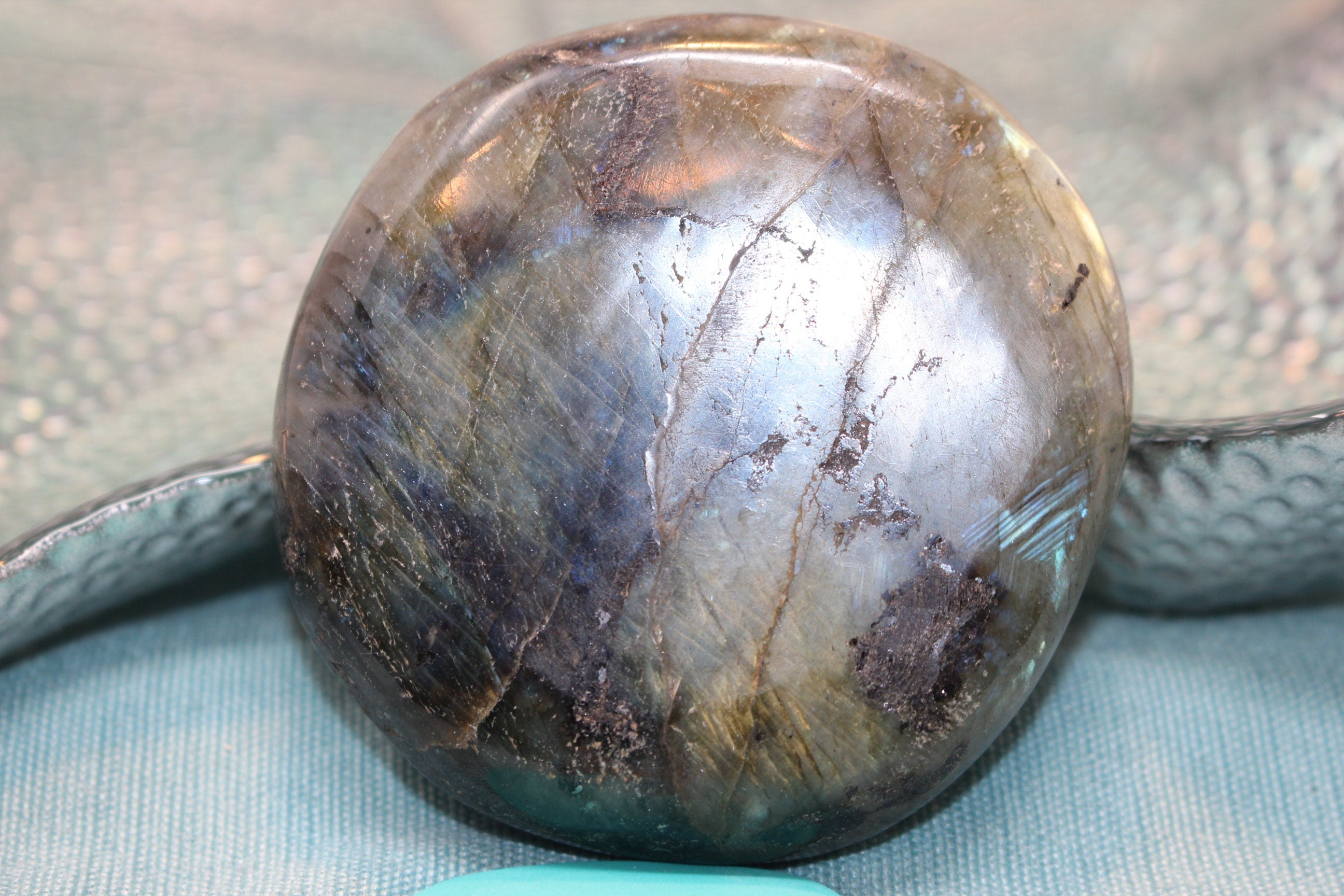 Labradorite Palm Stone, Blue Flash Polished Gemstone, Large Specimen of Labradorite Rock.6.1 oz.