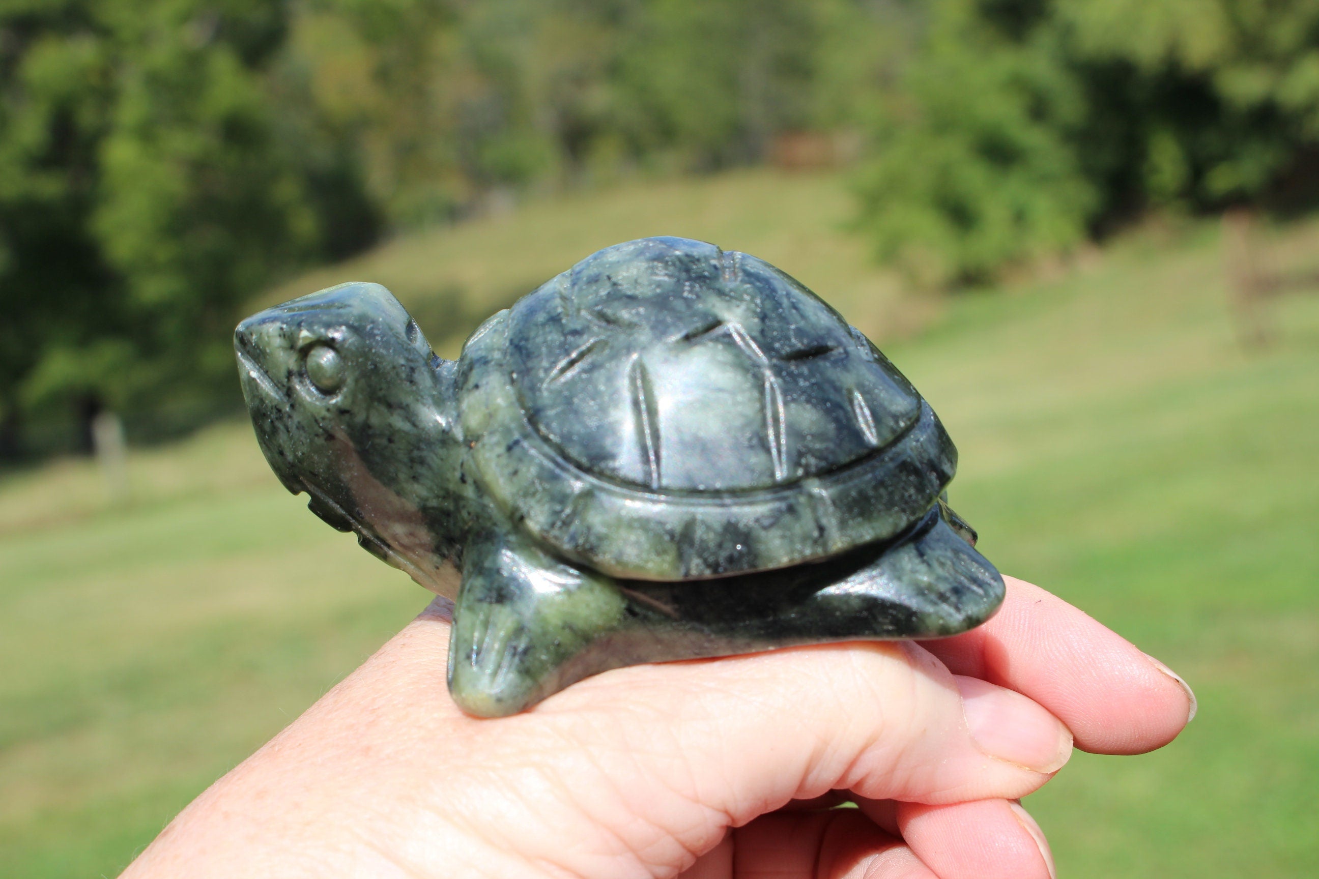 Carved Gemstone Turtle Figurine, Green Serpentine Totem, Ex Large Woodland Animal, for Terrariums, Crystal Home Décor. Collectible.