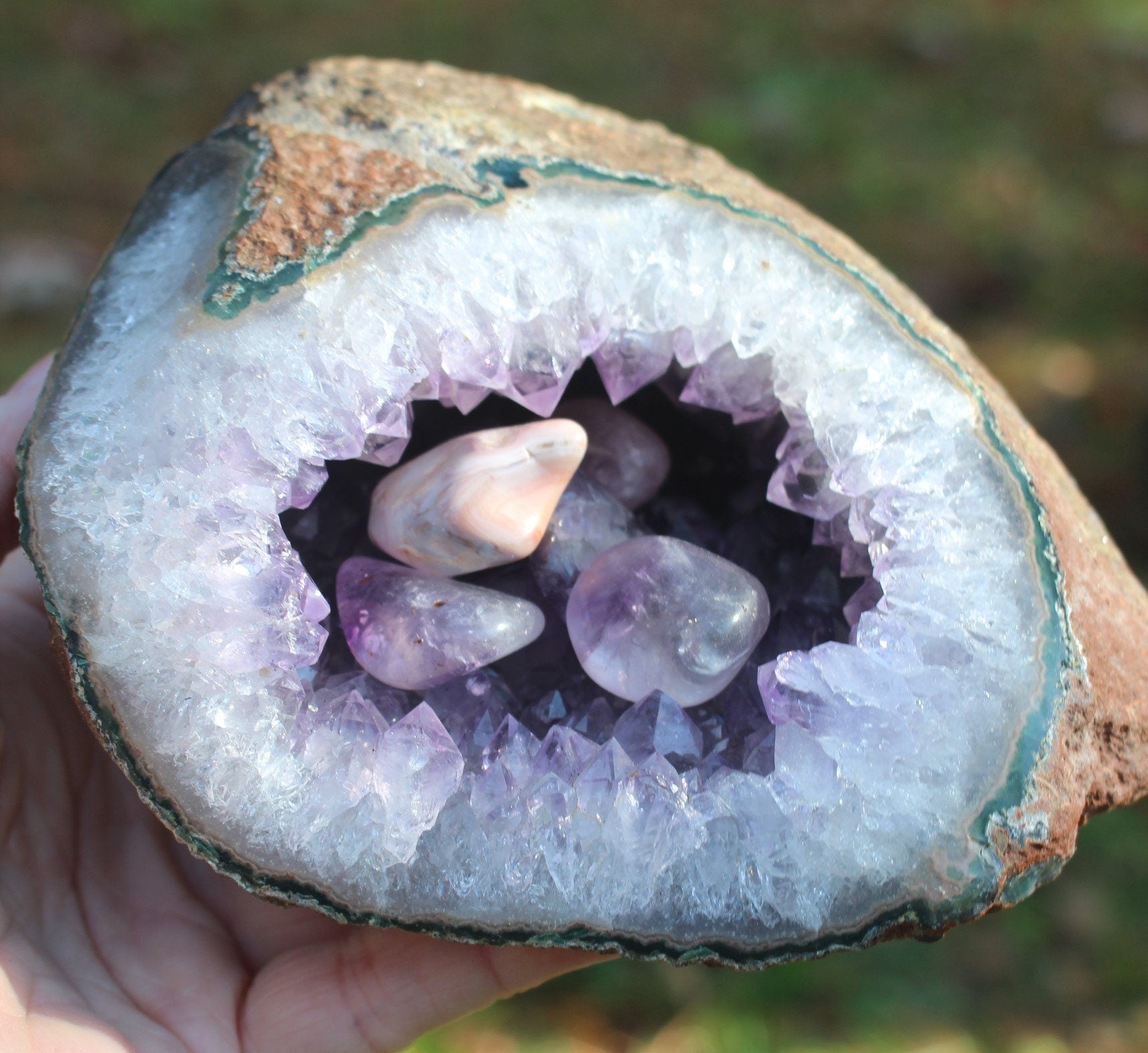 Amethyst Geode Crystal Cave, Large Hollow Geode Crystal Specimen. Deep cave, Boho Home Office Décor, Free Insured Priority Mail Shipping