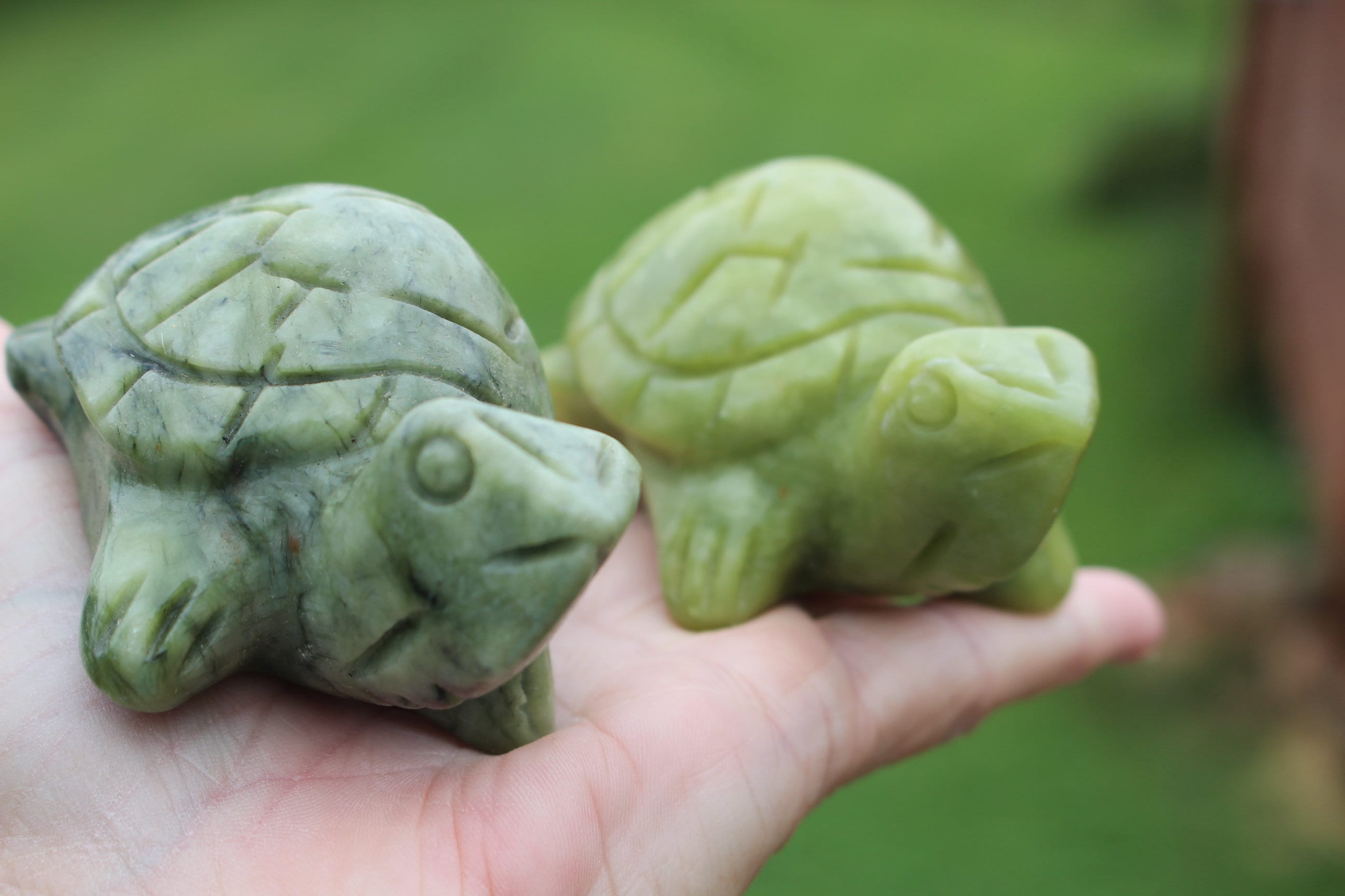 Carved Gemstone Turtle Figurine, Green Serpentine Totem, Ex Large Woodland Animal, for Terrariums, Crystal Home Décor. Collectible.