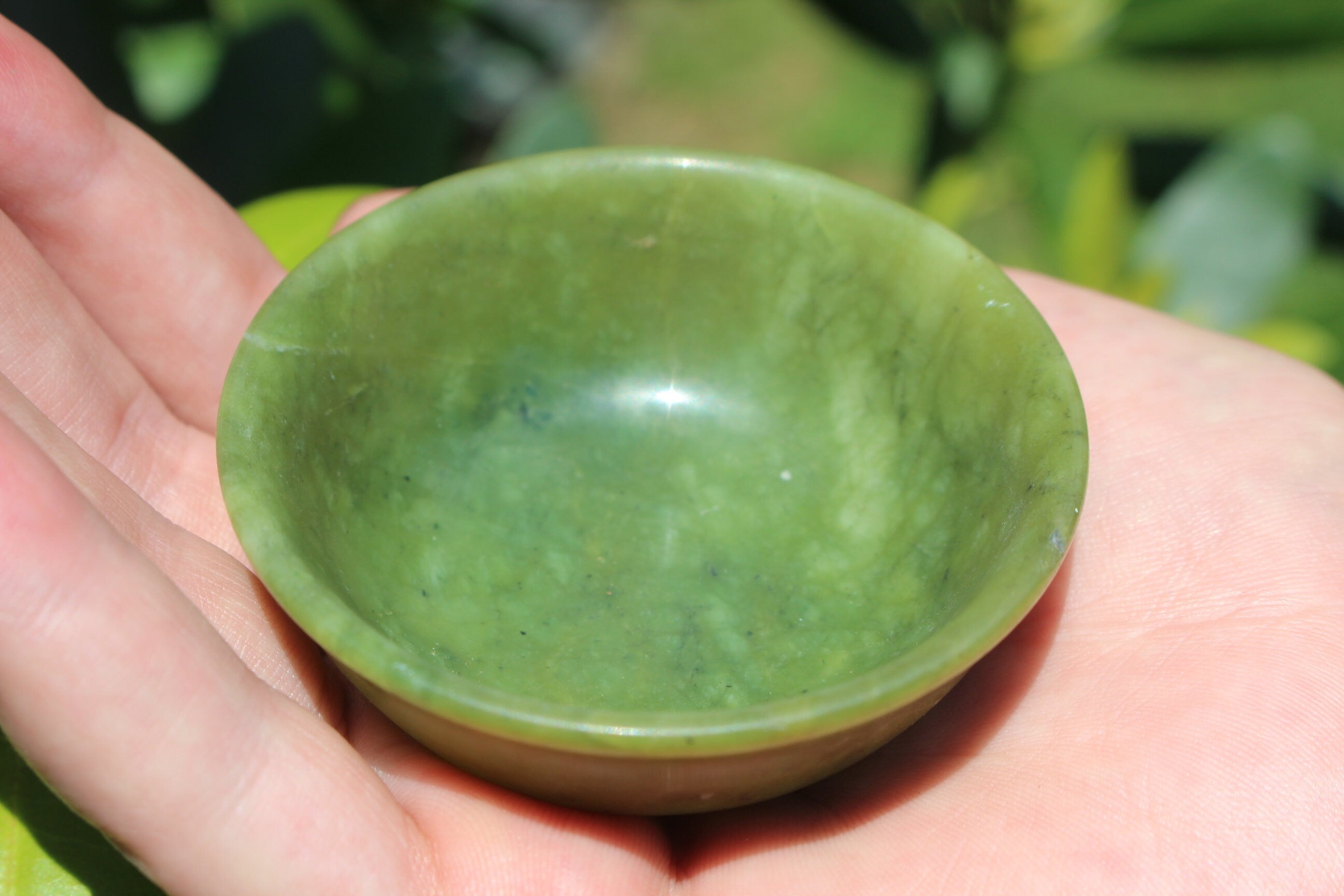 Jade Offerring Bowl, Money Bowl Trinket Dish, Water Offering Bowl, Prayer Meditation Vessel for Altars, Beautifully Carved Collectible.