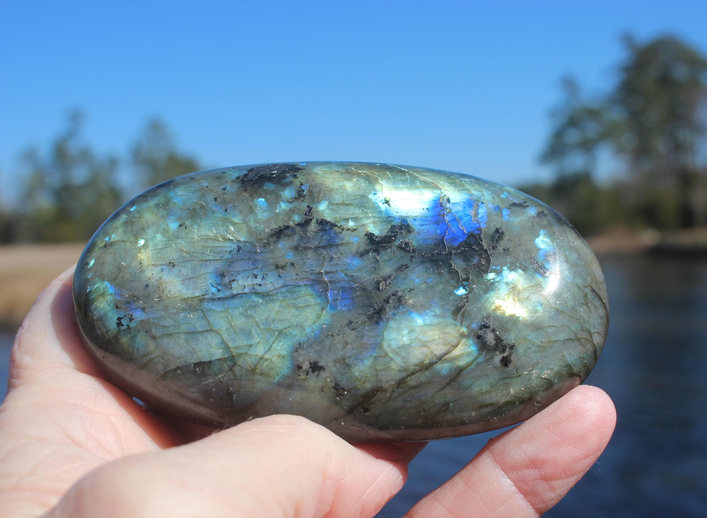 Labradorite Palm Stone, Smooth, nicely polished large oval specimen. Great Blue Flash Polished Gemstone, Labradorite Rock 7.4 oz.