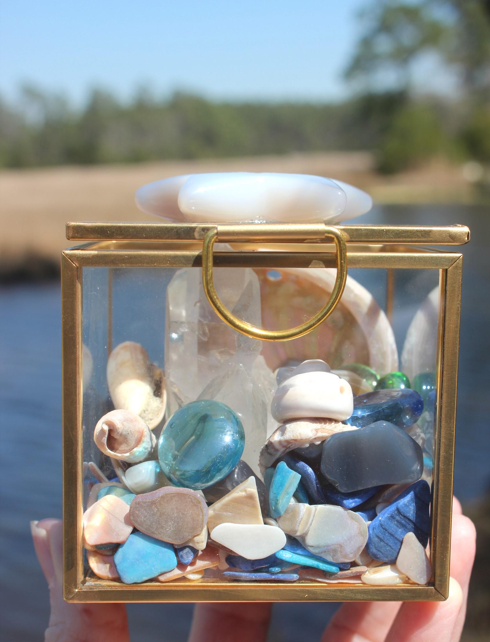 Mermaid Treasure Trove Quartz & Shell Crystal Terrarium Box, Star Agate, Crystals, Abalone Shell, Nature Relaxation Gift, Beachy Vibe Décor
