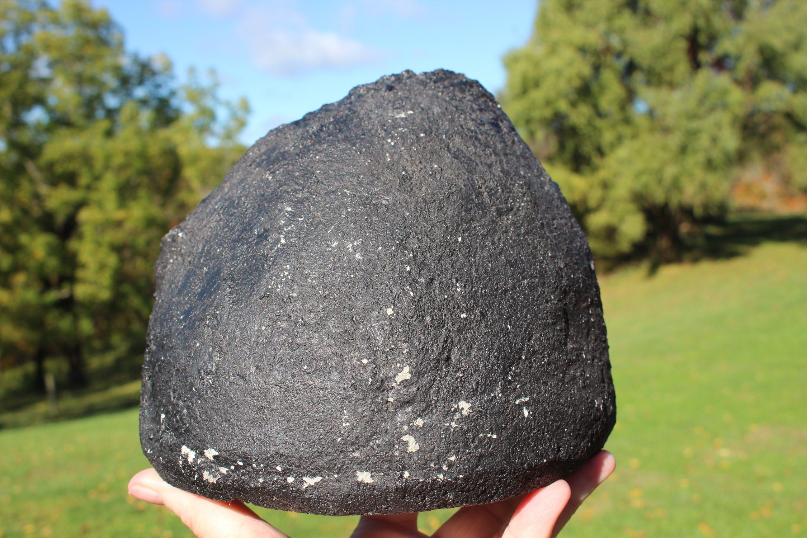 Amethyst Geode Crystal Cathedral, Hollow Geode Cave,  Boho Home Décor. 5 lb. 8 oz.  Collectible Specimen. FREE Shipping!