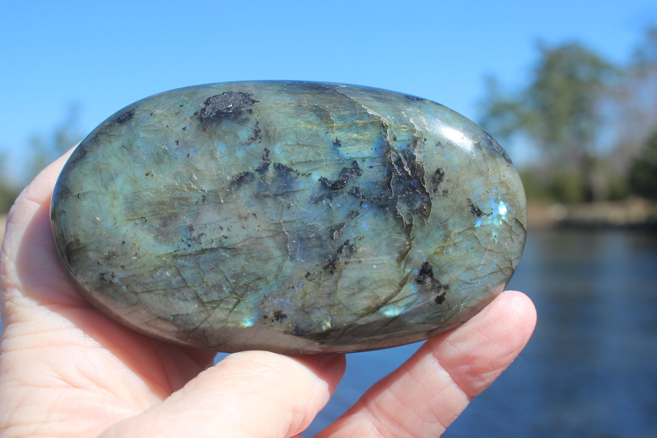 Labradorite Palm Stone, Smooth, nicely polished large oval specimen. Great Blue Flash Polished Gemstone,  Labradorite Rock   7.4  oz.