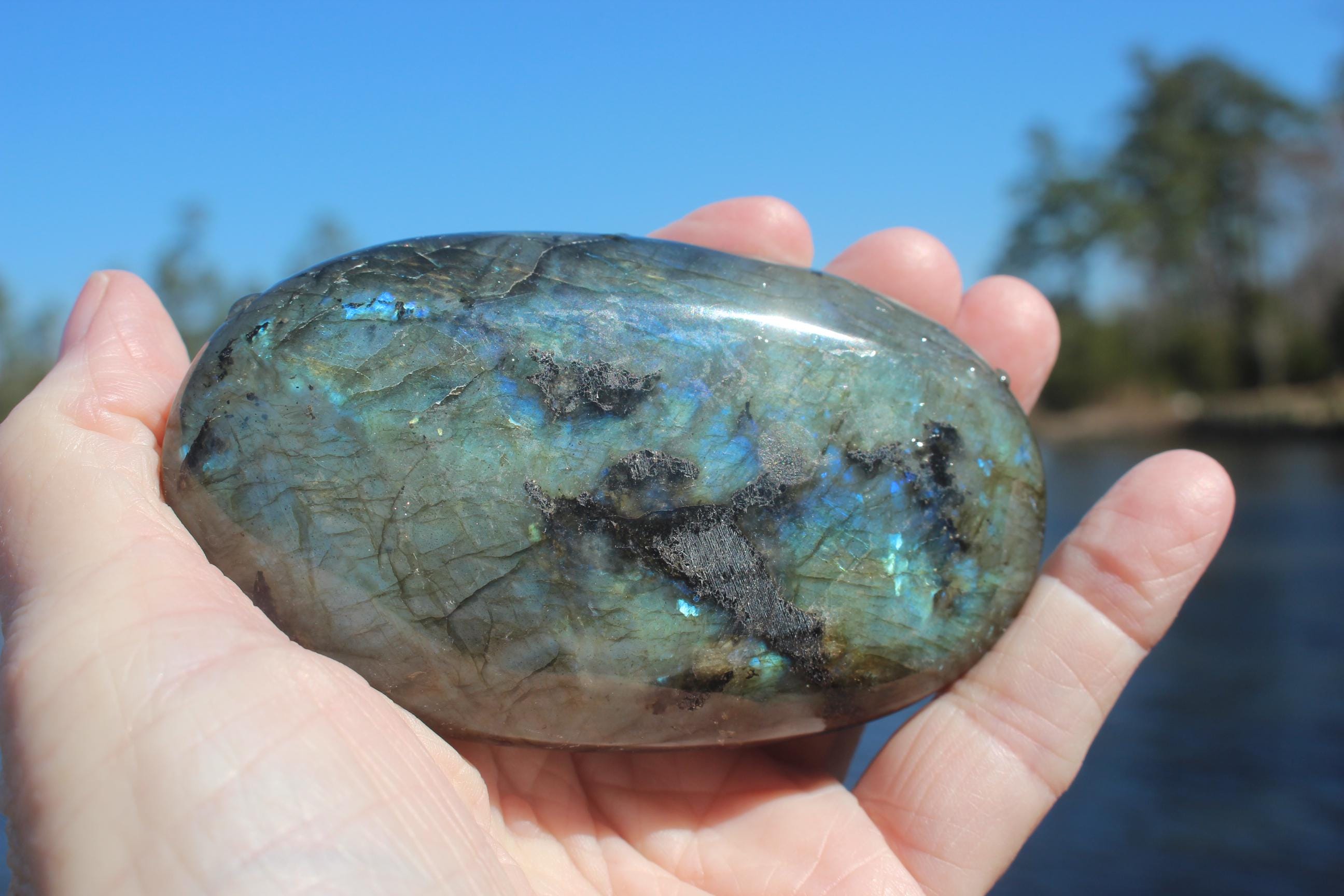 Labradorite Palm Stone, Smooth, nicely polished large oval specimen. Great Blue Flash Polished Gemstone,  Labradorite Rock   7.4  oz.